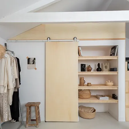 Pyla: Creative 200 M From The Apartamento *