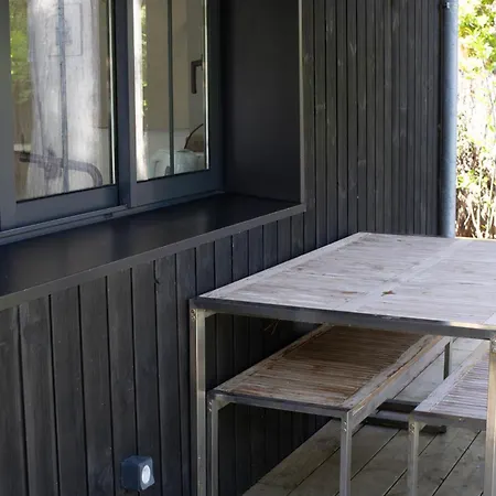 Pyla: Creative 200 M From The *